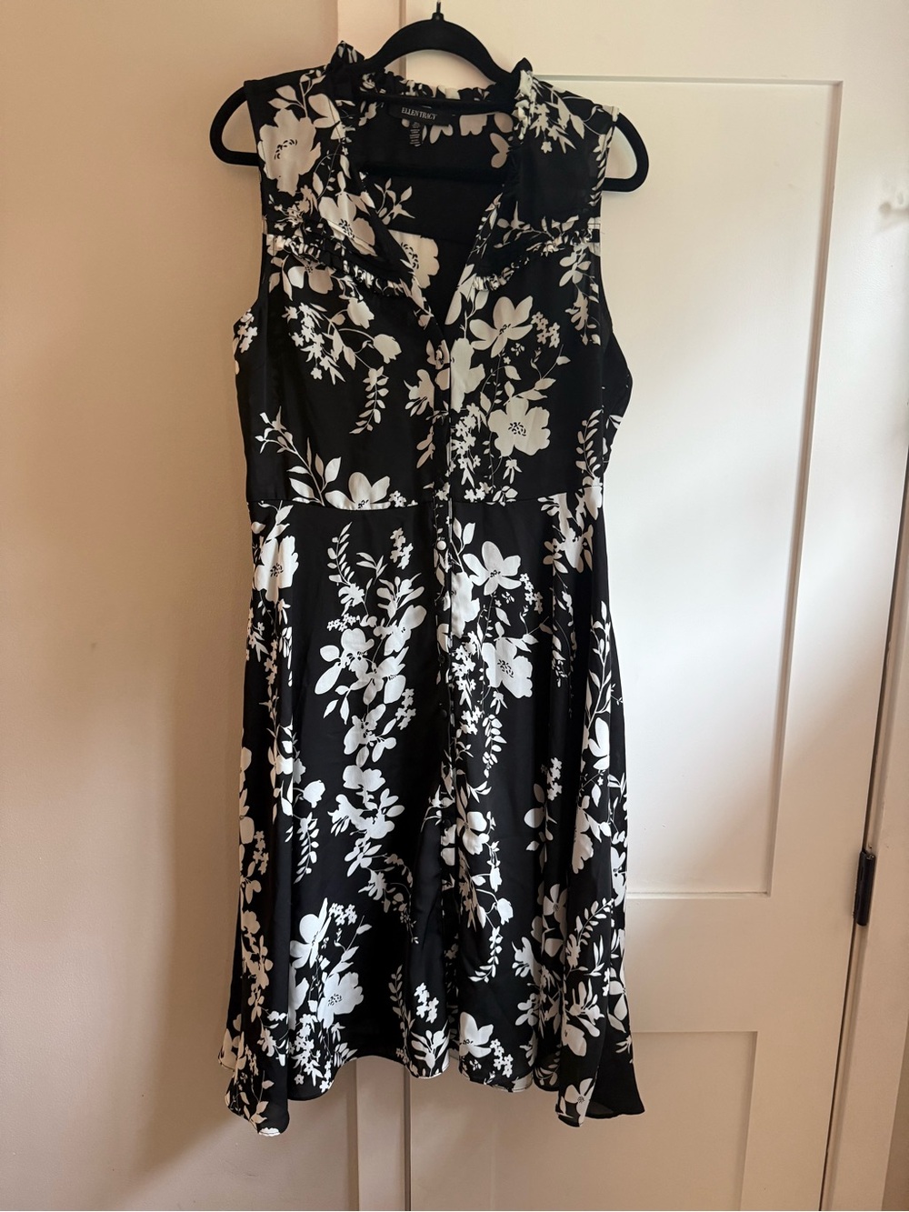 Ellen Tracy Black and White Floral Sleeveless Dress
